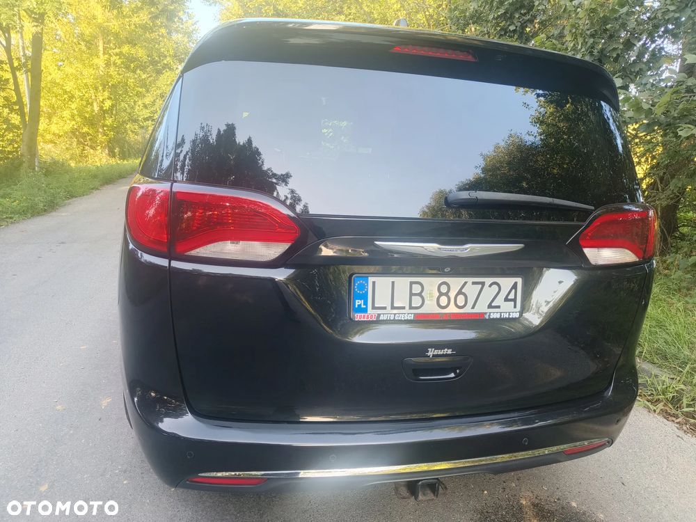 Chrysler Pacifica - 29