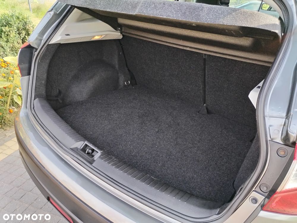 Nissan Qashqai - 23