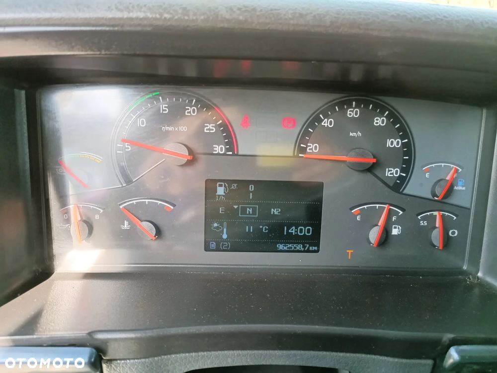 Volvo FH 13 460 AUTOMAT STANDARD MAŁY PRZEBIEG - 4