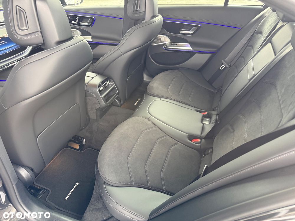Mercedes-Benz Klasa E 220 d mHEV 4-Matic AMG 9G-Tronic - 8