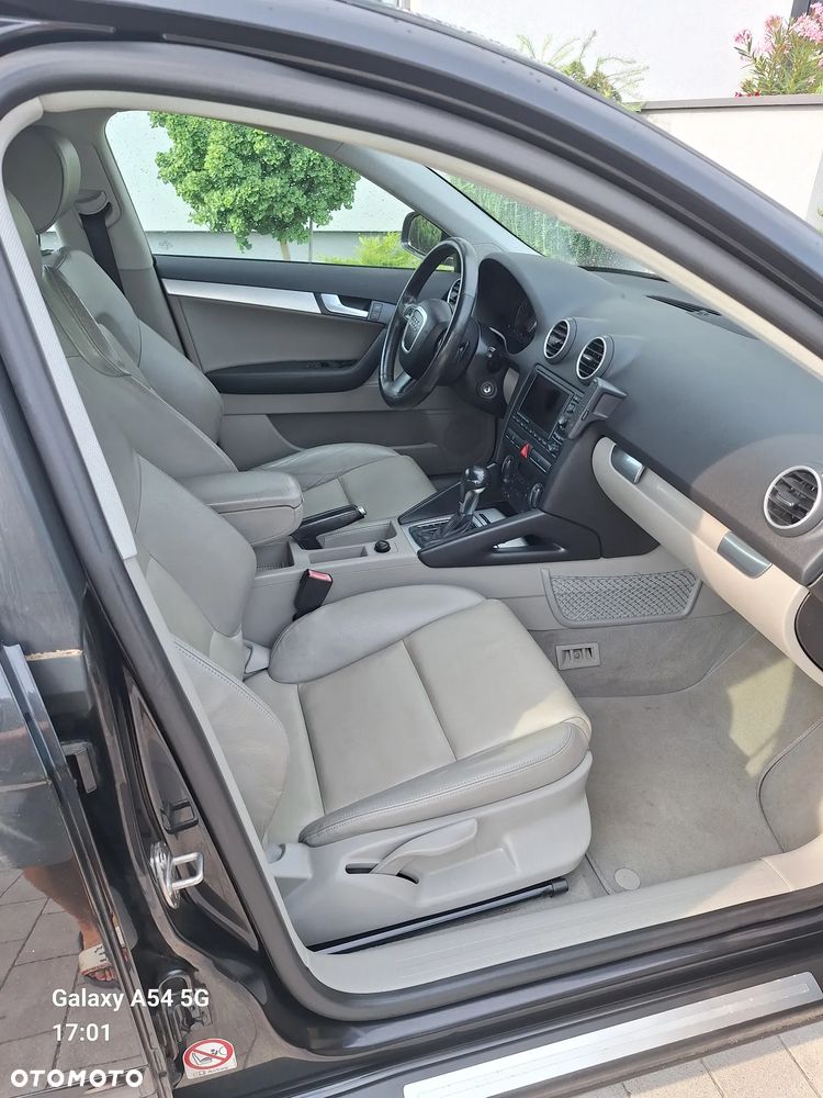 Audi A3 Sportback 2.0T FSI Ambiente S tronic - 12