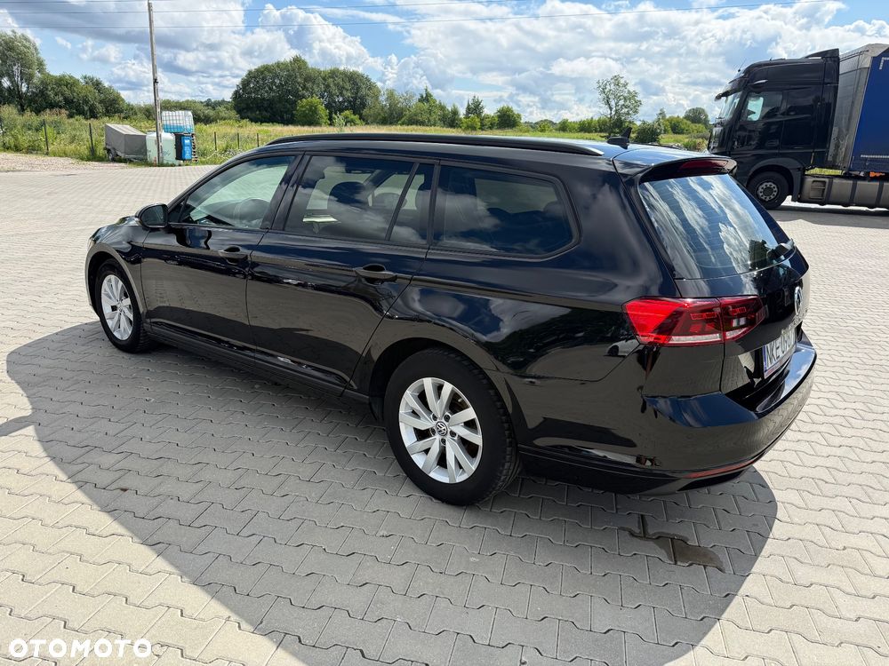Volkswagen Passat 2.0 TDI SCR DSG Comfortline - 8