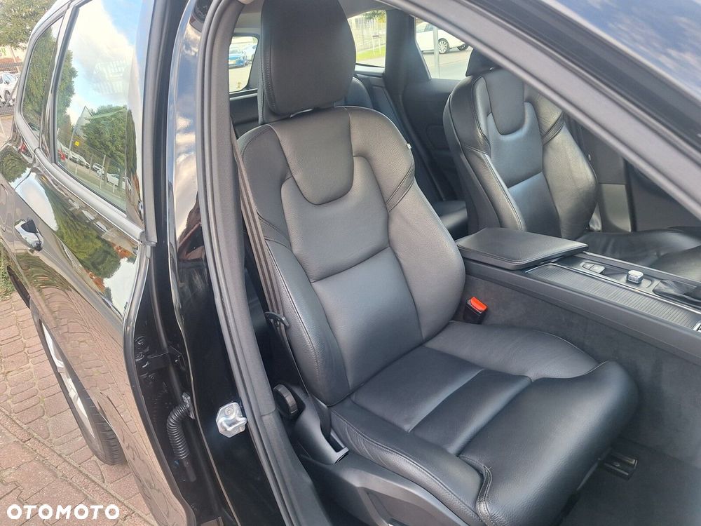 Volvo XC 60 T4 Inscription - 18