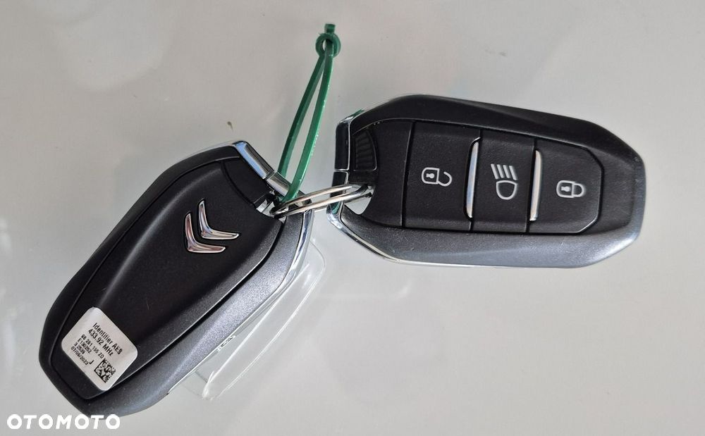 Citroën C3 1.2 PureTech Shine EAT6 - 33