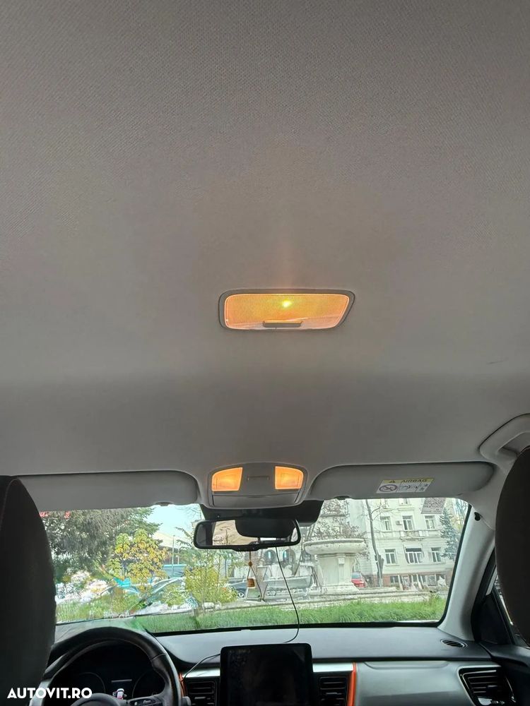 Kia Stonic 1.2 MPI 5MT Trend - 23