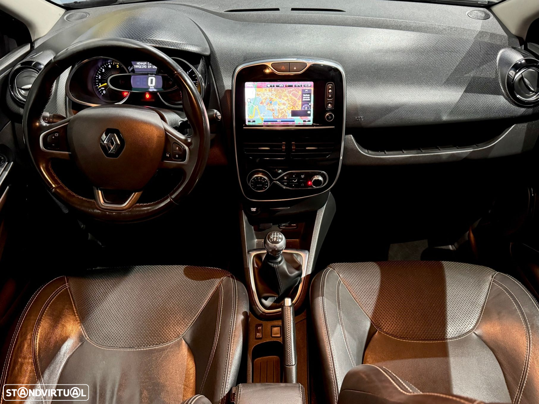 Renault Clio 1.5 dCi Dynamique S - 29
