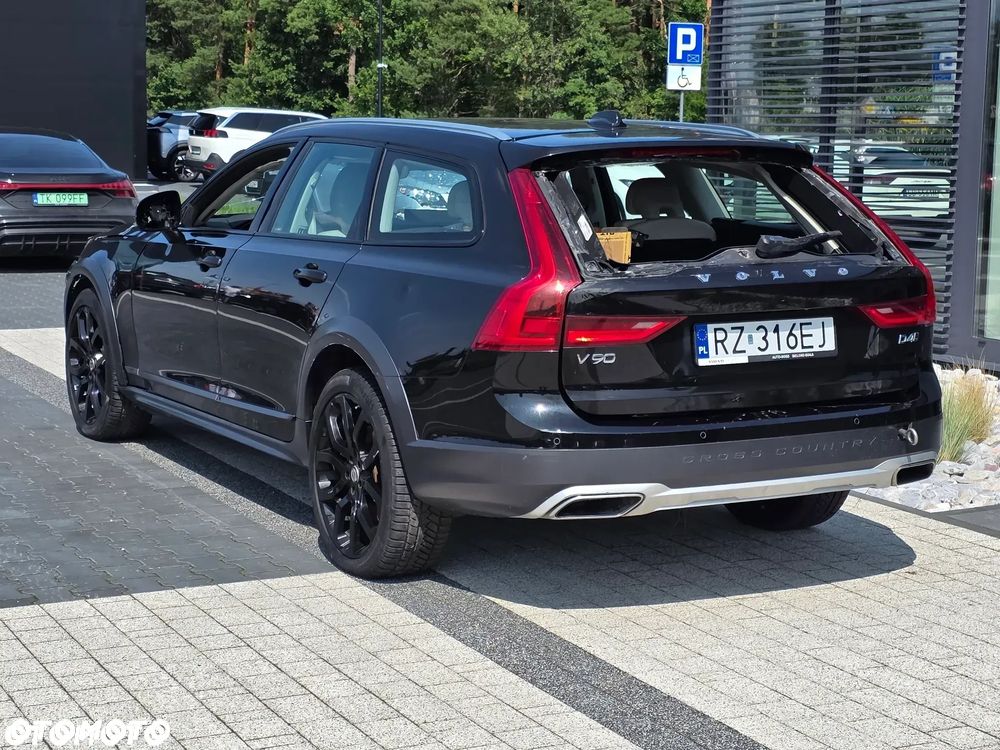 Volvo V90 Cross Country D4 SCR AWD Pro - 11