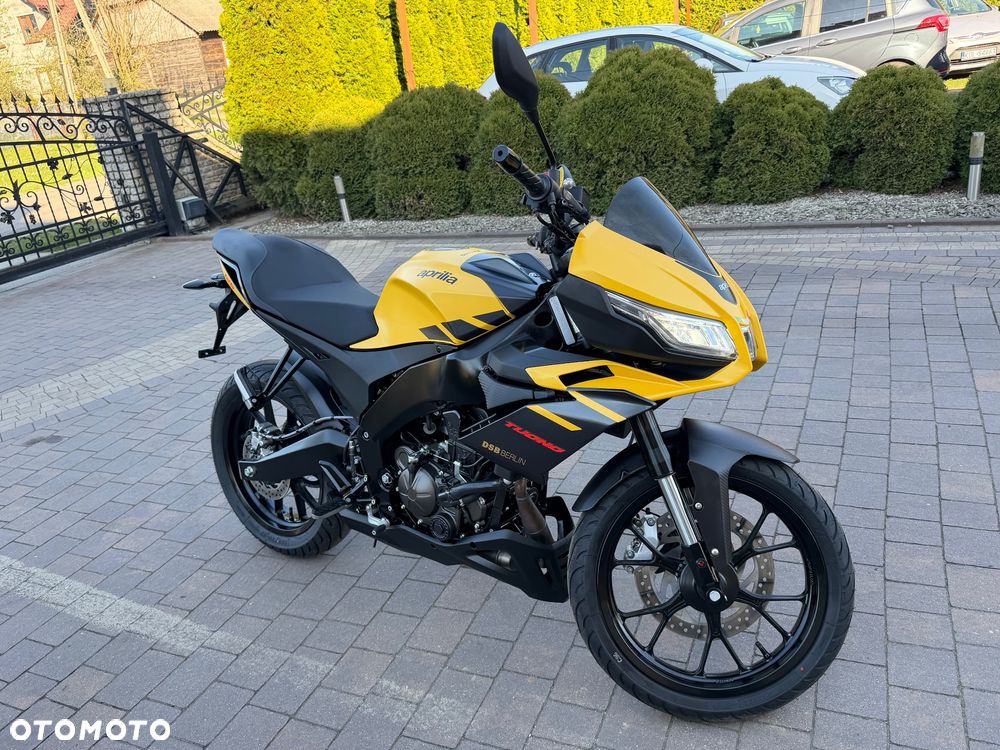 Aprilia Tuono - 12