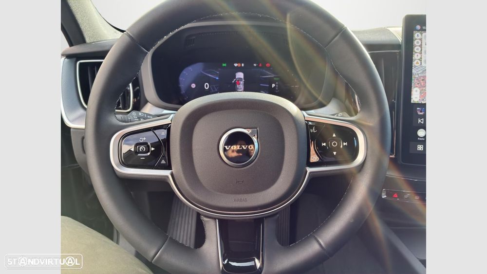 Volvo XC 60 2.0 T6 PHEV Black Edition AWD - 11