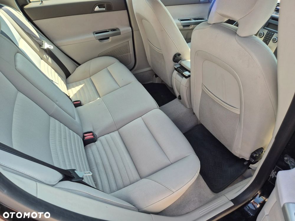 Volvo V50 2.0D R-Design Kinetic - 5
