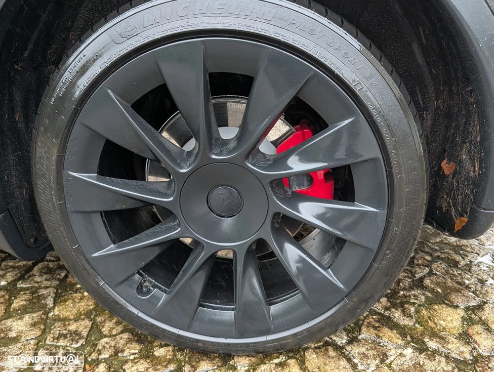 Tesla Model Y Long Range Tração Integral - 3