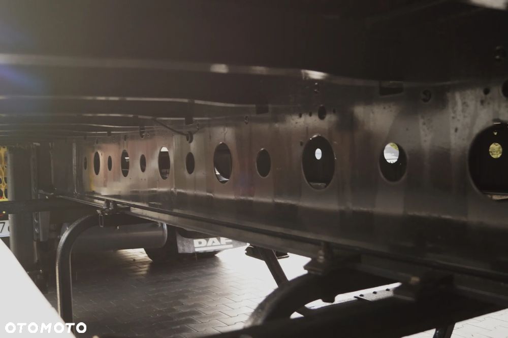 Wielton STANDARD OŚ PODNOSZONA SAF TARCZE /PODNOSZONY DACH - 7