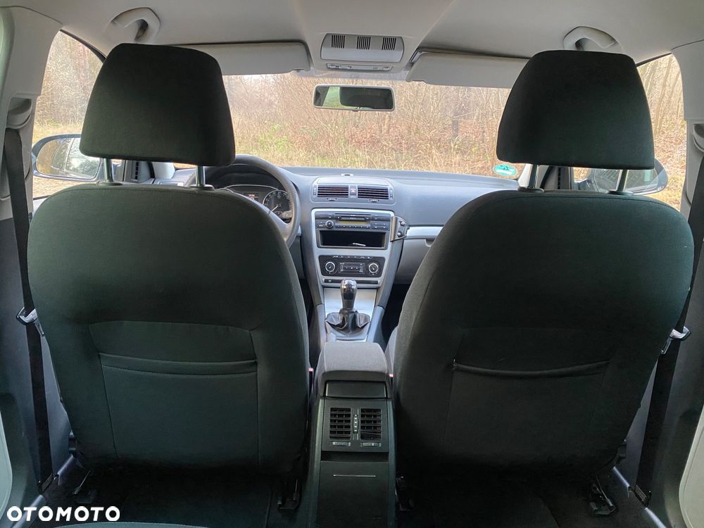 Skoda Octavia 1.6 TDI DPF Ambiente - 22