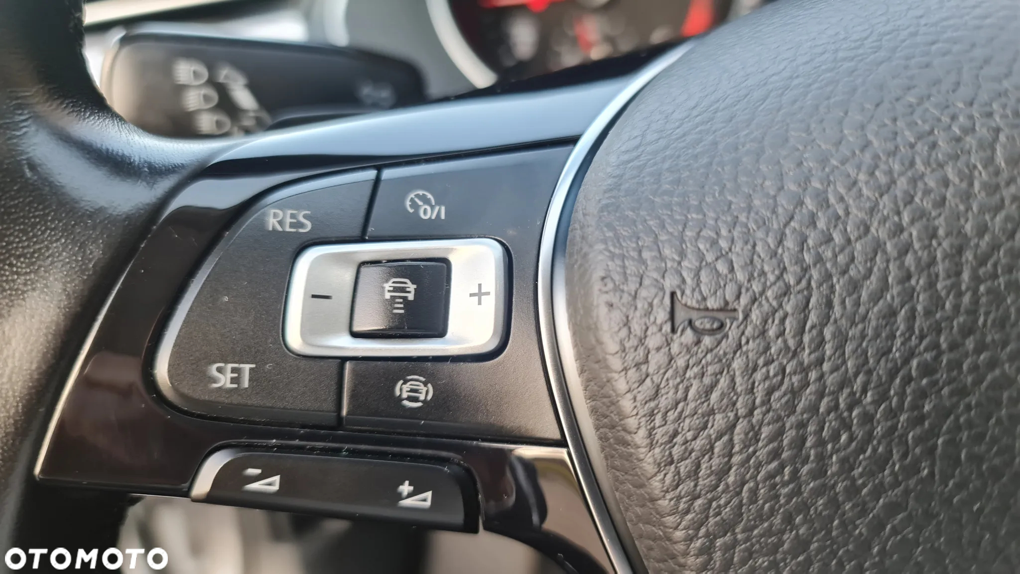 Volkswagen Passat 2.0 TDI BMT Comfortline DSG - 17