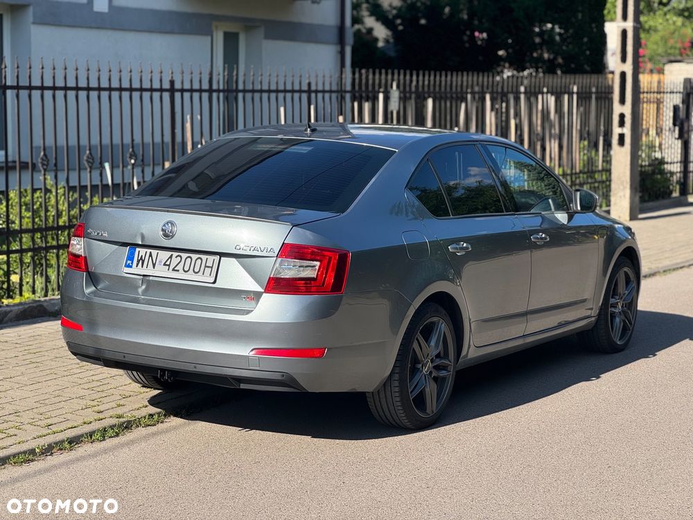 Skoda Octavia 1.8 TSI Ambition DSG - 12