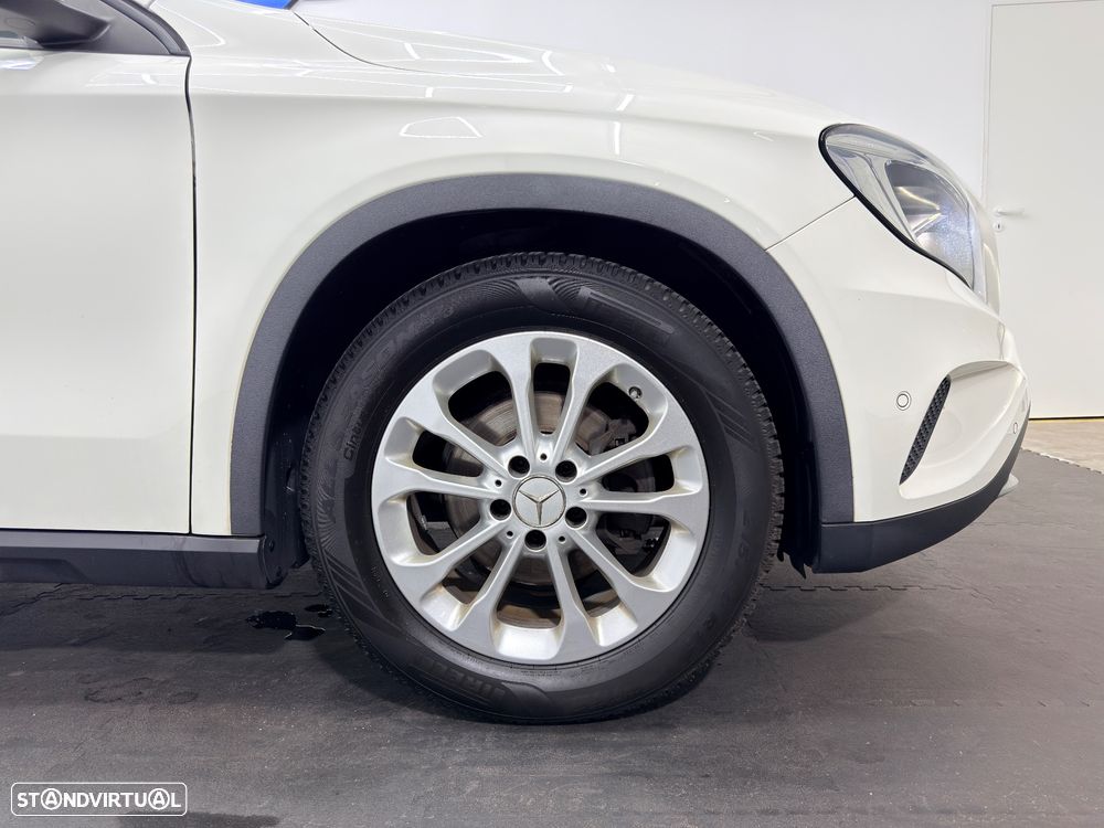 Mercedes-Benz GLA 180 d Style - 34