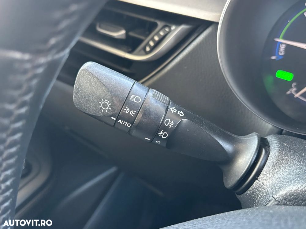 Toyota C-HR 1.8 HSD 4x2 CVT C-enter - 29