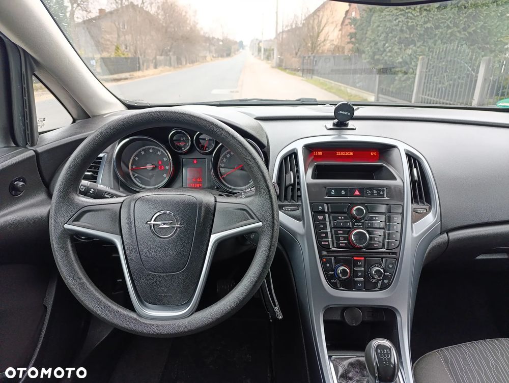 Volvo V40 T3 Kinetic - 14