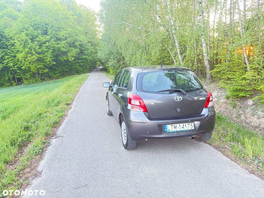 Toyota Yaris 1.33 2010 - 2