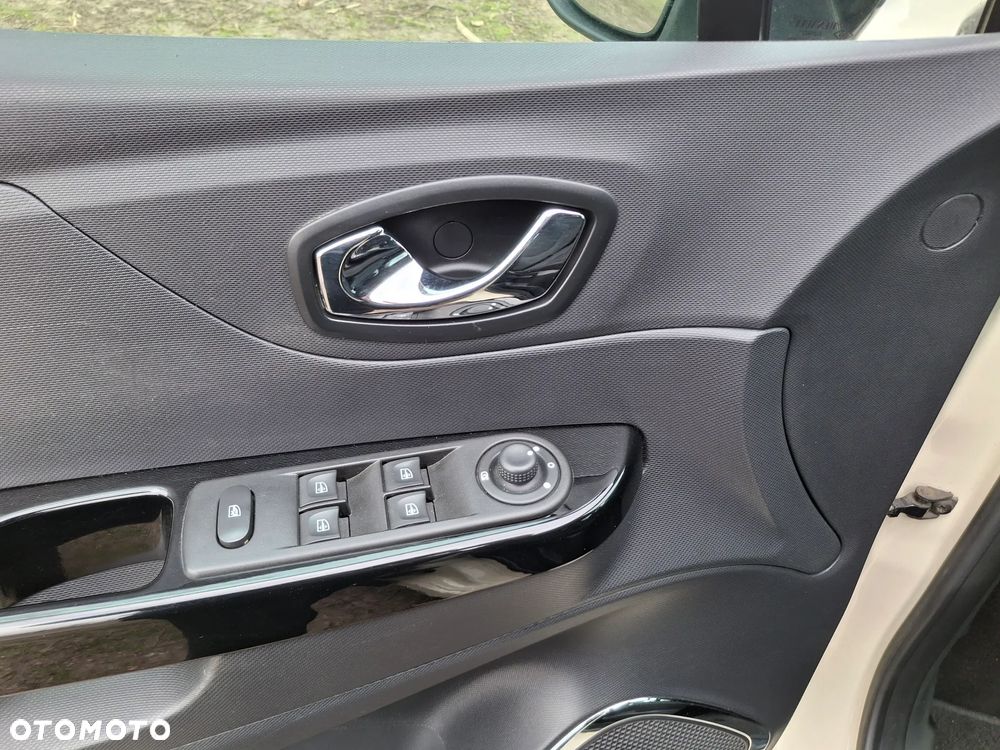 Renault Captur - 15
