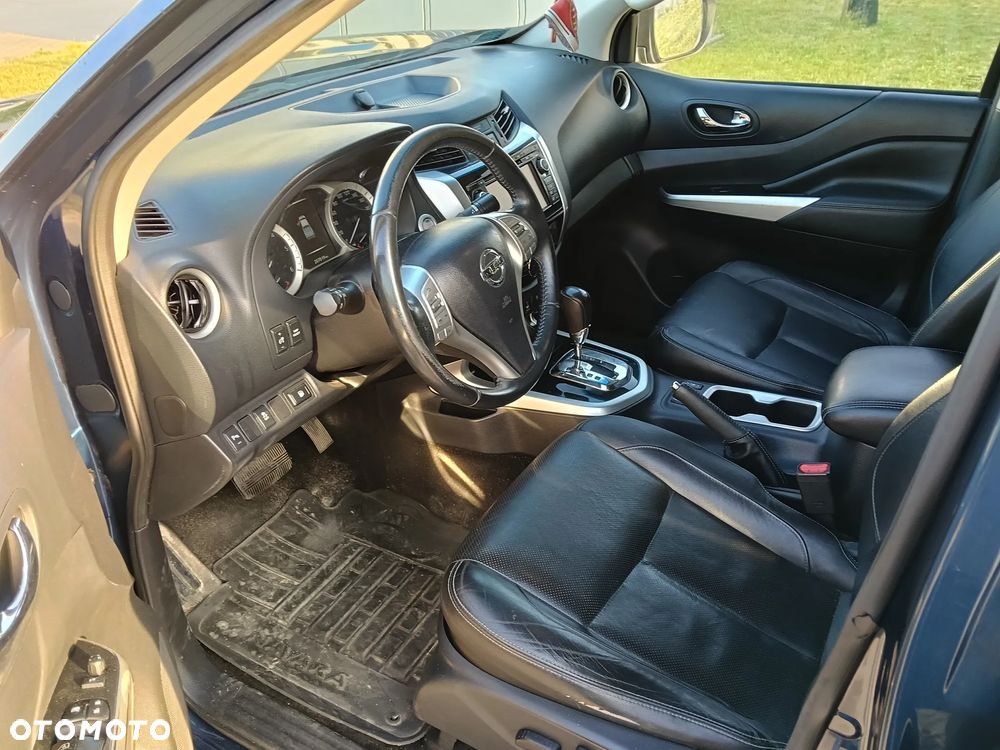Nissan NP300 Pickup - 8