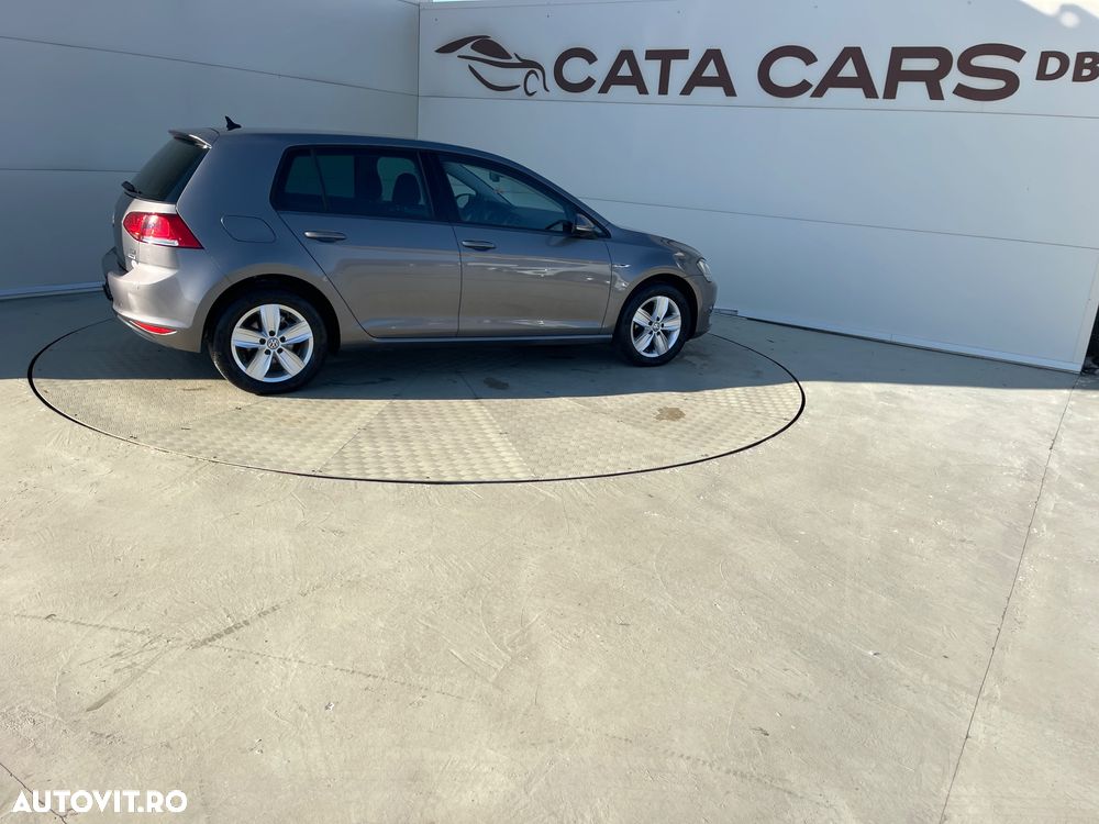 Volkswagen Golf 1.2 TSI BMT Comfortline - 17