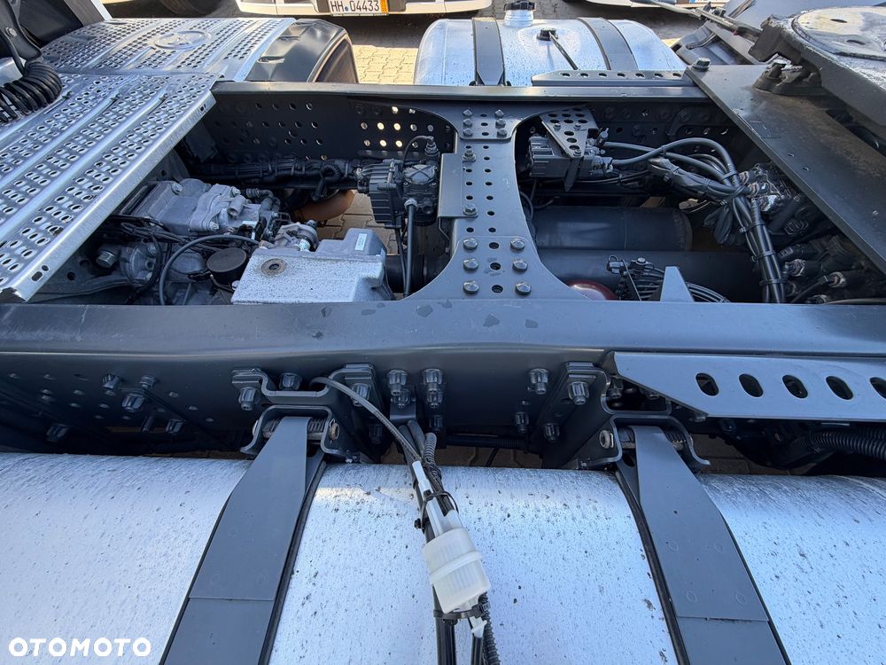 Mercedes-Benz Actros L 1851 BigSpacr Lowdeck - 18