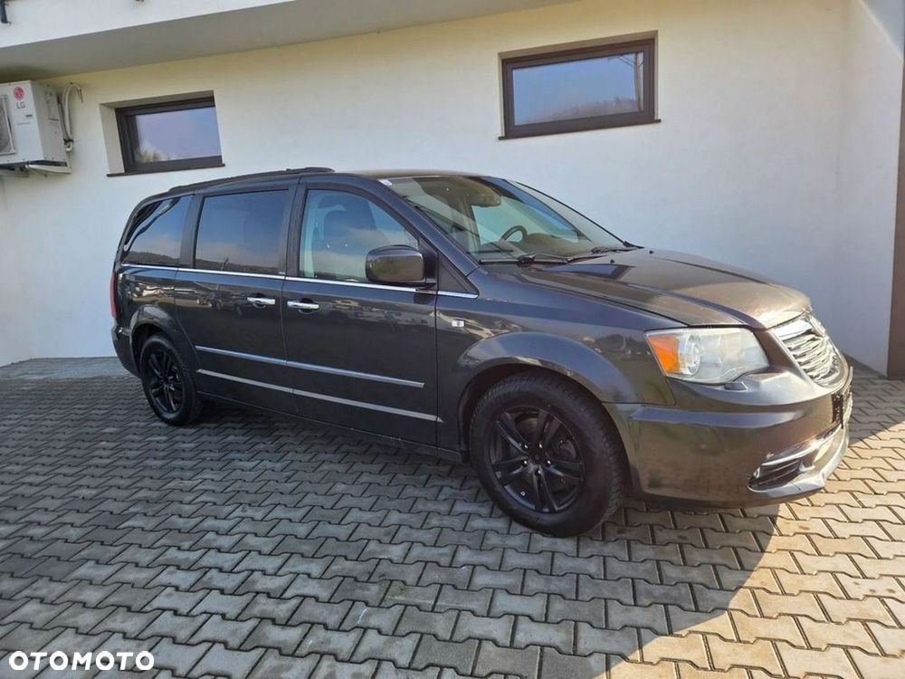 Lancia Voyager - 16