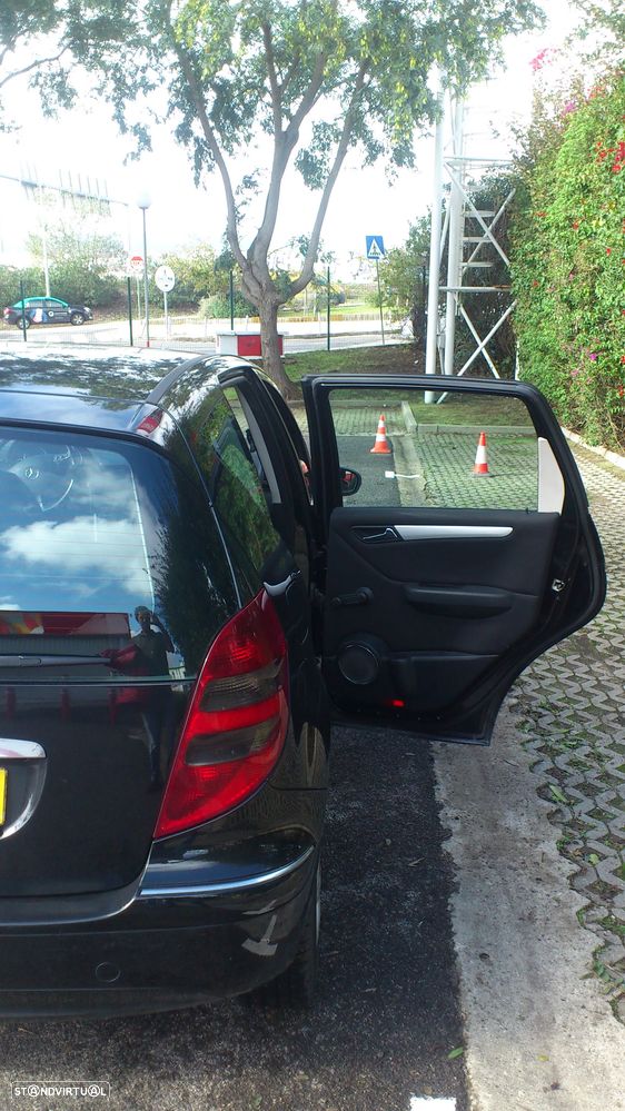 Mercedes-Benz A 200 - 9