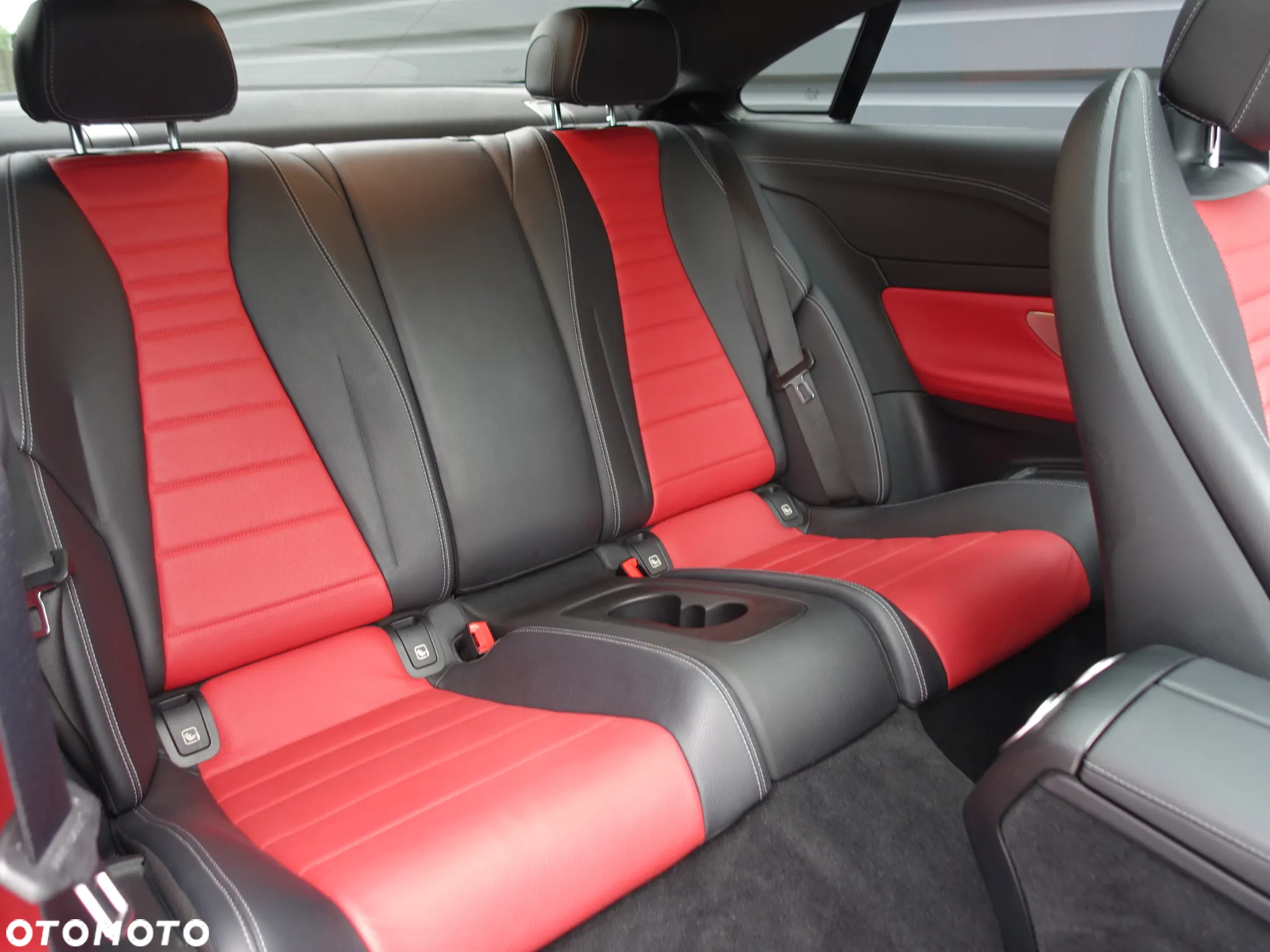 Mercedes-Benz Klasa E 220 d Coupe 4-Matic AMG - 15