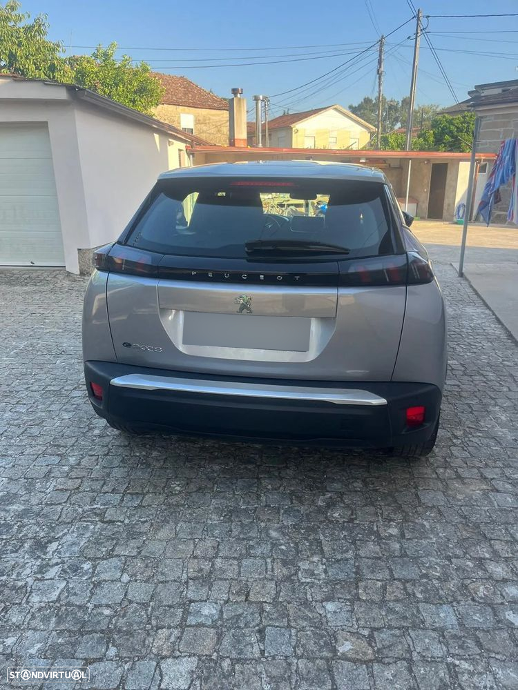 Peugeot e-2008 Allure Pack - 2