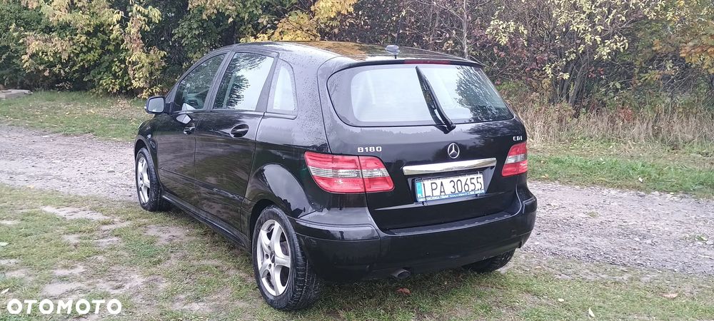 Mercedes-Benz Klasa B 180 CDI - 11