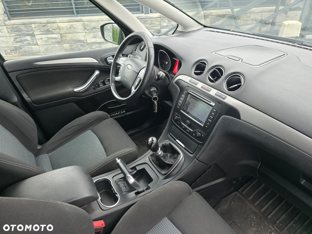 Ford S-Max 2.0 TDCi Ambiente - 17