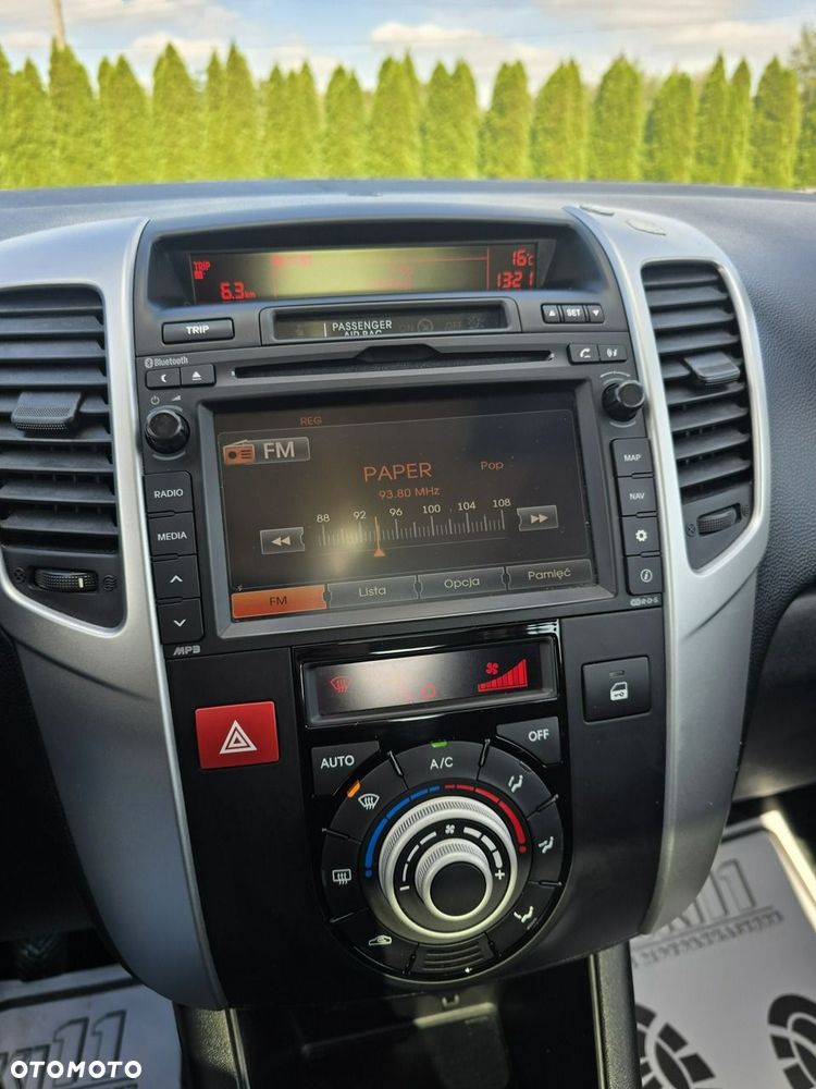 Kia Venga - 28