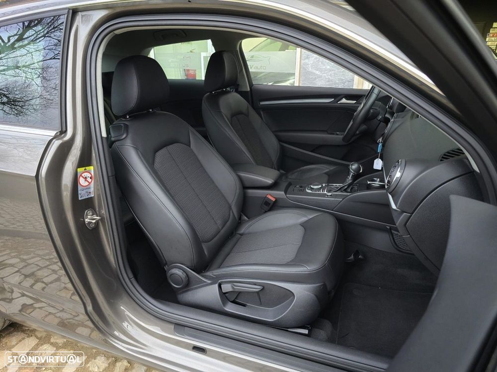 Audi A3 1.6 TDI S tronic design - 14