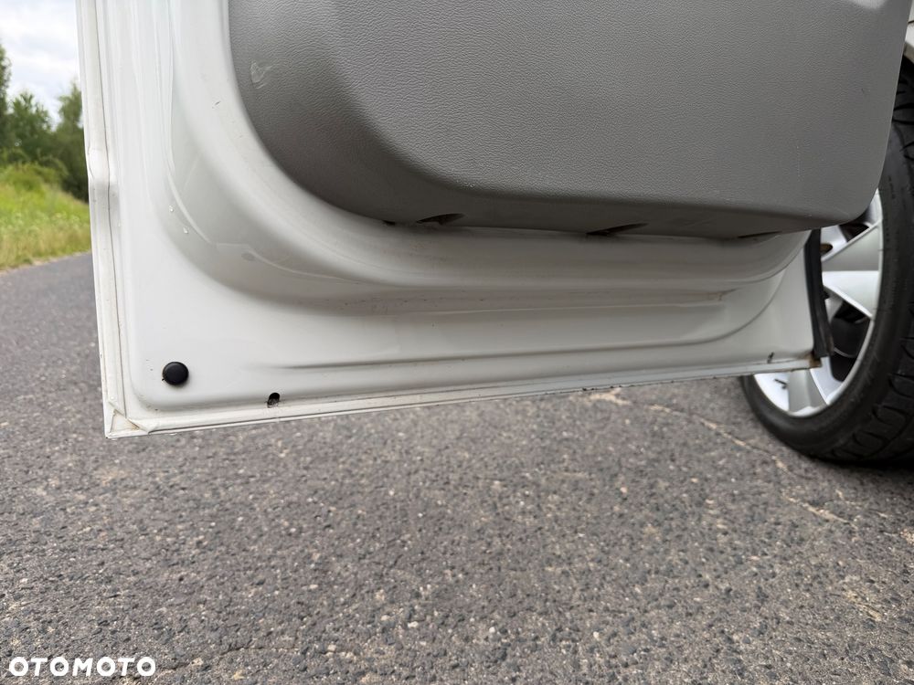 Volkswagen T5 Lift - 19