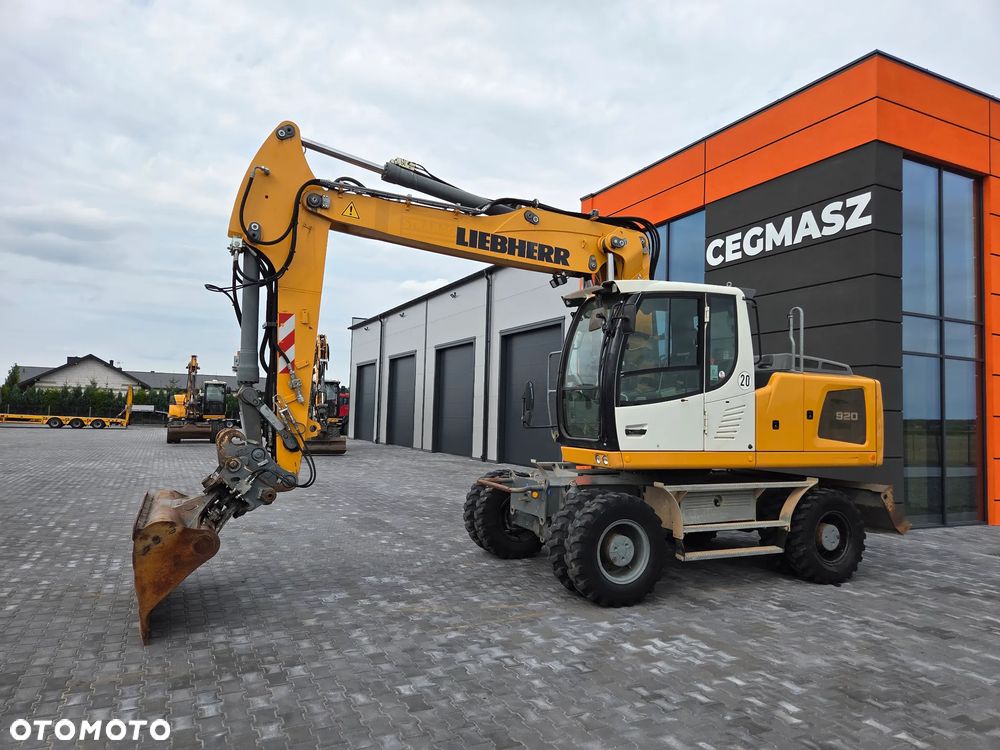 Liebherr A920 / z Niemiec / Stan idealny / - 1