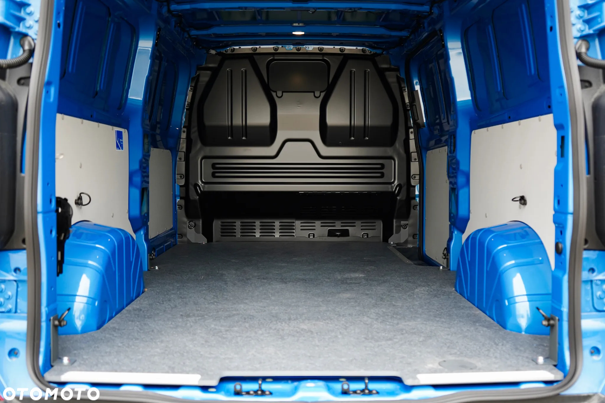 Volkswagen T7 Transporter - 19