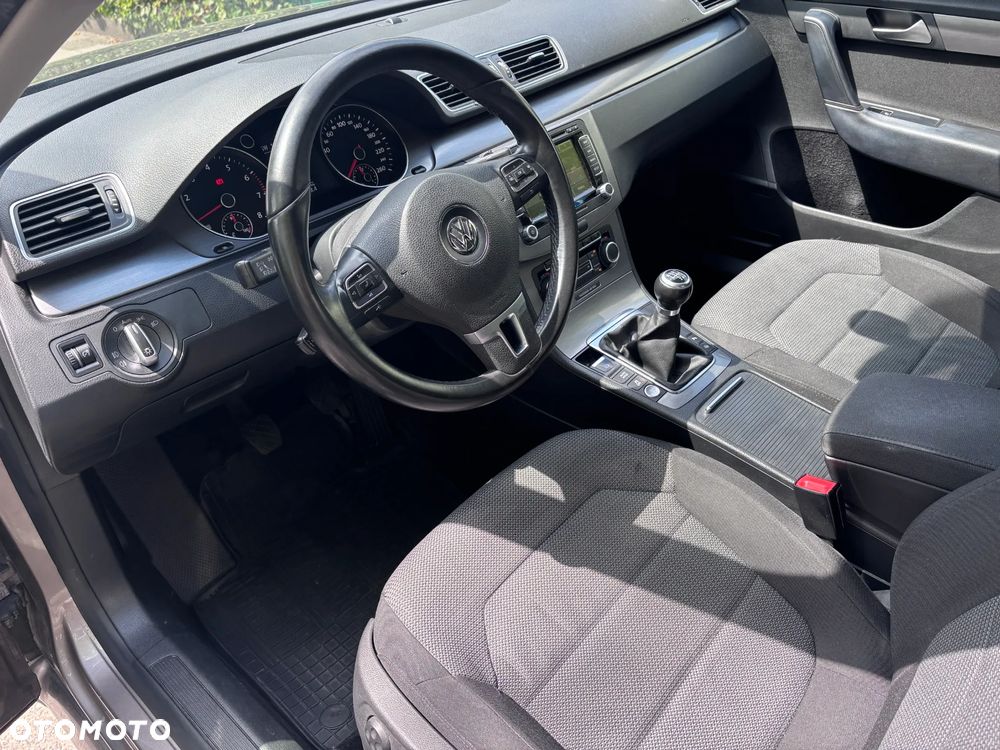 Volkswagen Passat 1.8 TSI Comfortline - 6