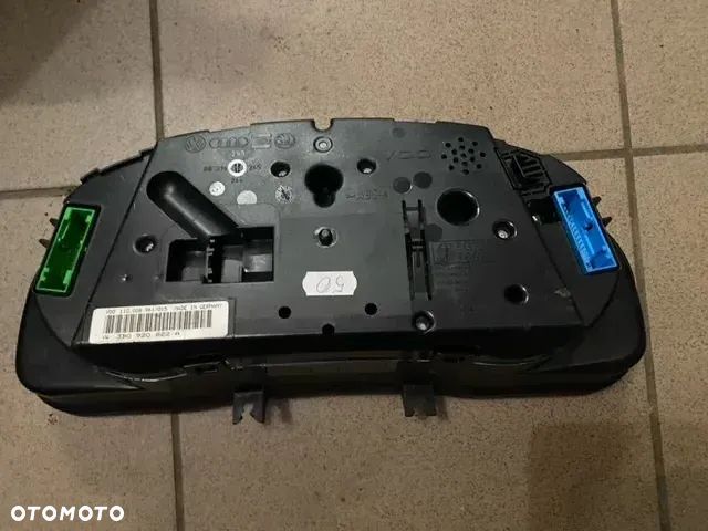 LICZNIK ZEGARY VOLKSWAGEN VW PASSAT B5 3B0920806A 09051940090 3B0919861BX 3B0920927A 3B0920826A 3B0920829A 3B0920806A 3B1919860C 3B0919861 3B0920807F - 12