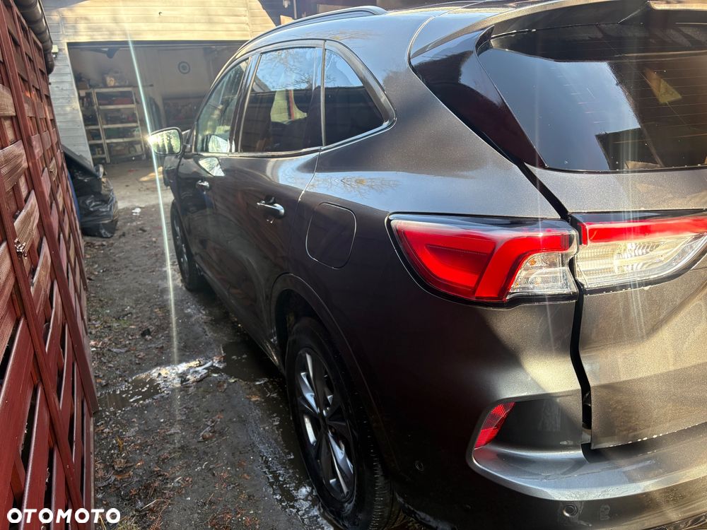 Ford Kuga 2.5 Duratec PHEV ST-LINE - 4