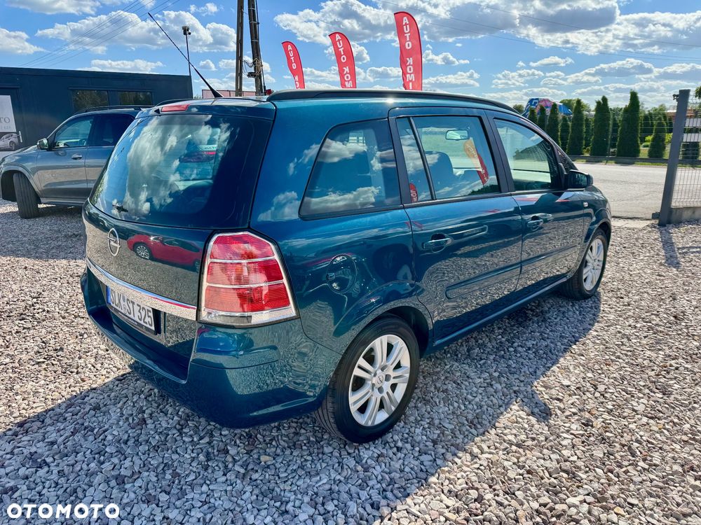 Opel Zafira - 18