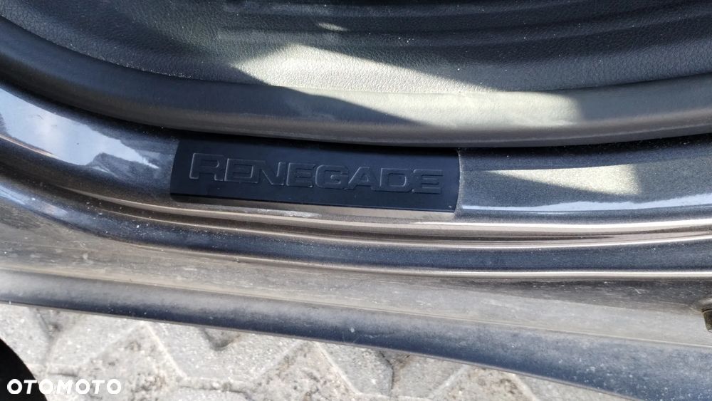 Jeep Renegade 1.0 GSE T3 Turbo Longitude FWD S&S - 12