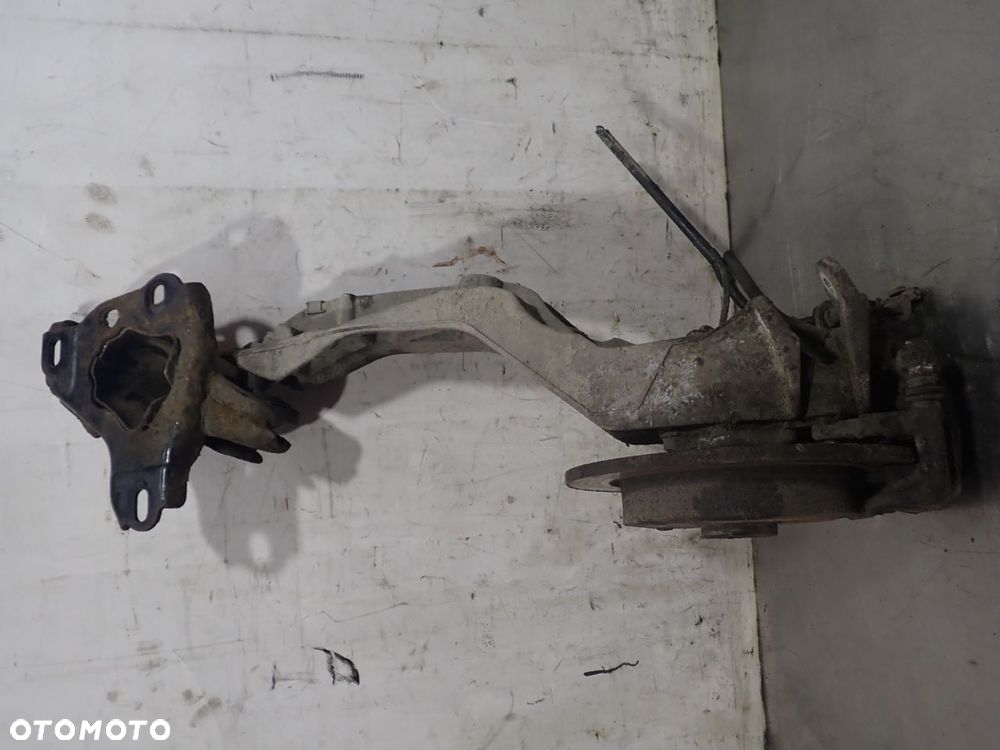 ZWROTNICA PIASTA LEWY TYŁ MINI ONE R57 1.6 - 4