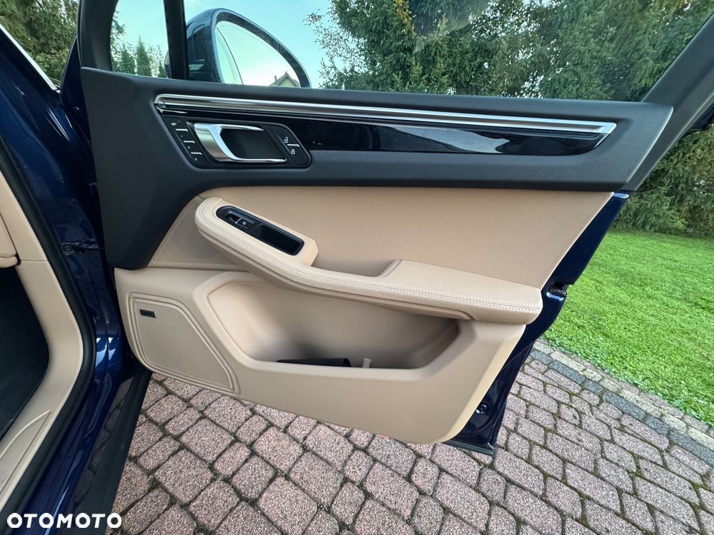 Porsche Macan Standard - 23