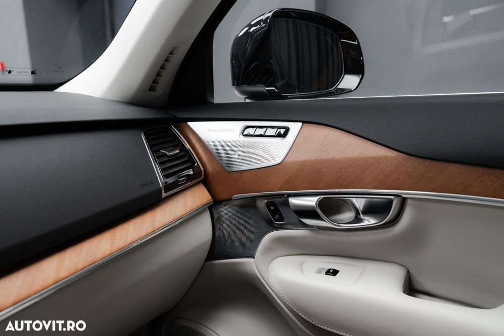 Volvo XC 90 - 20