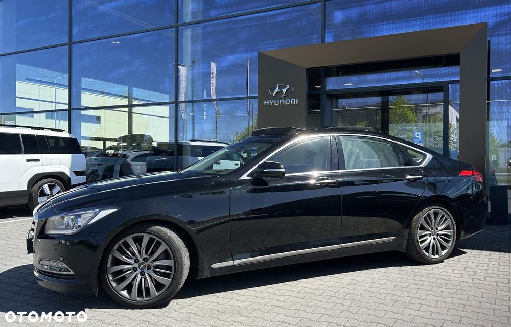 Hyundai Genesis - 3
