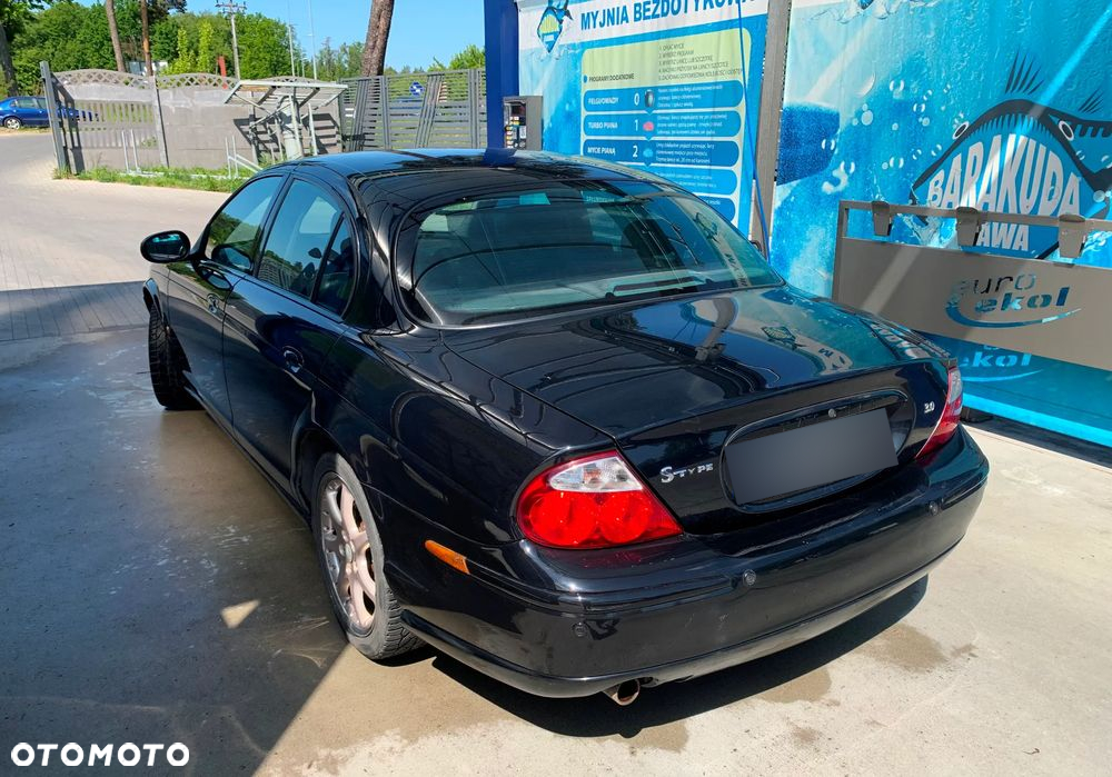 Jaguar S-Type - 6