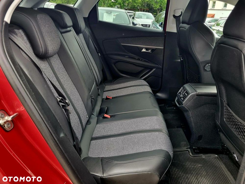 Peugeot 3008 1.5 BlueHDi Allure S&S - 20