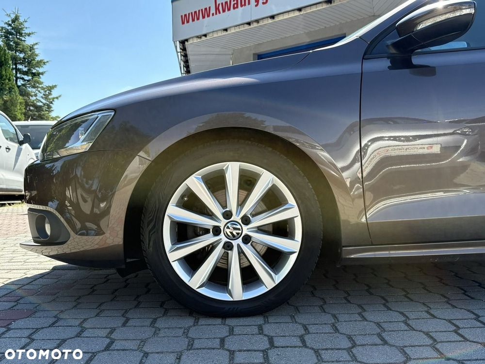 Volkswagen Jetta - 10